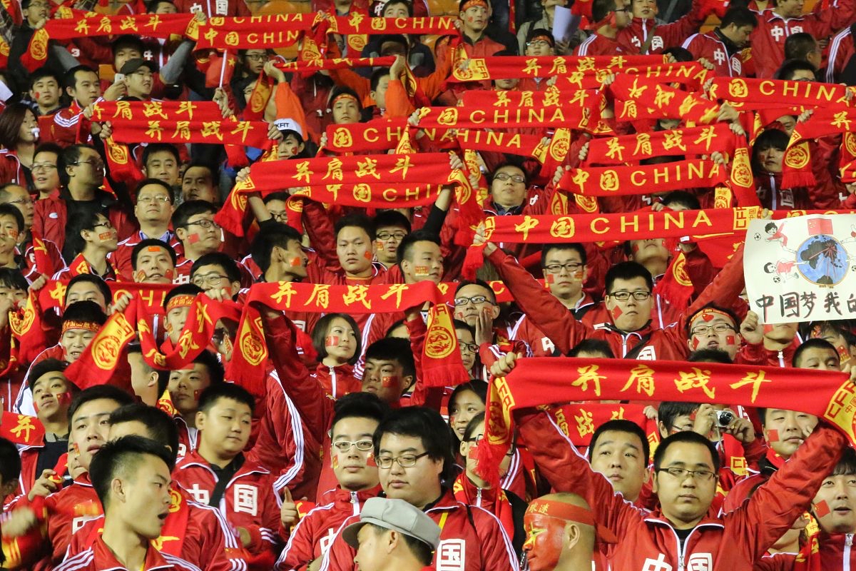 中国队在国际赛事中取得胜利，实力强劲