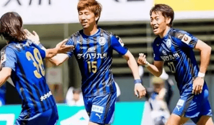 类人猿队全员出色发挥，主场取胜