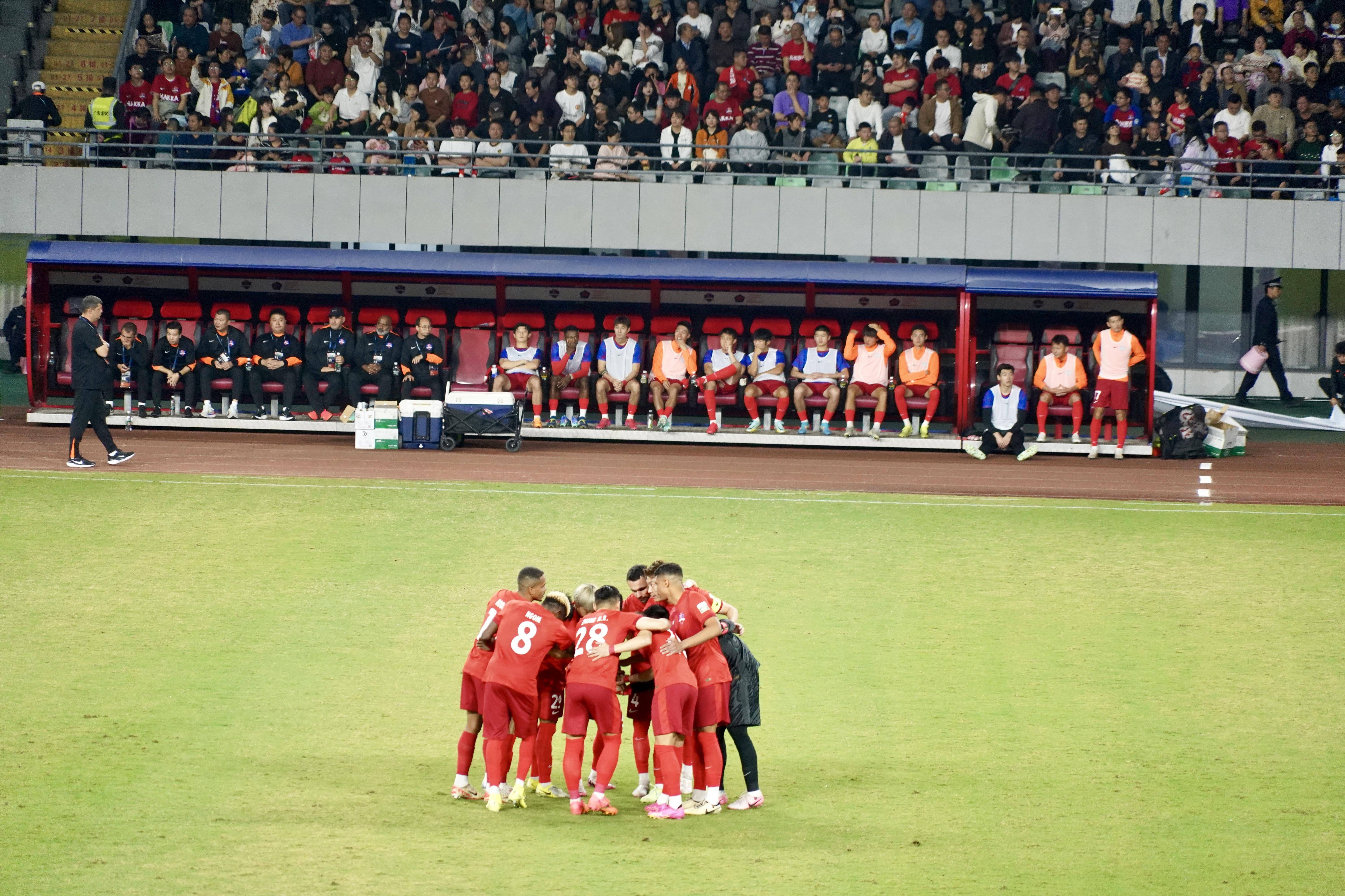 中超比赛前球队队长发布赛前动员演讲