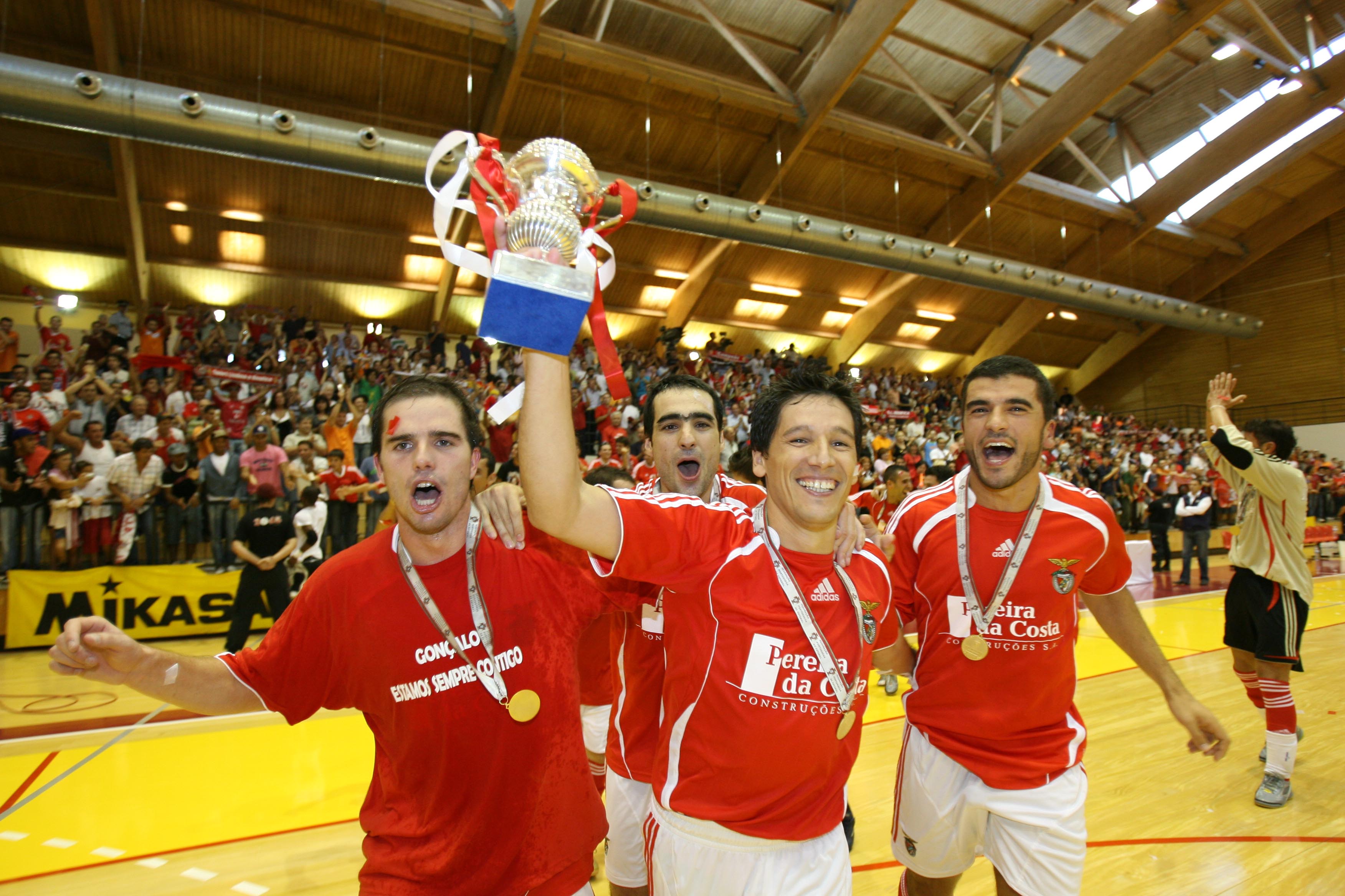 九游体育-全球女足比赛场上的黑马球队