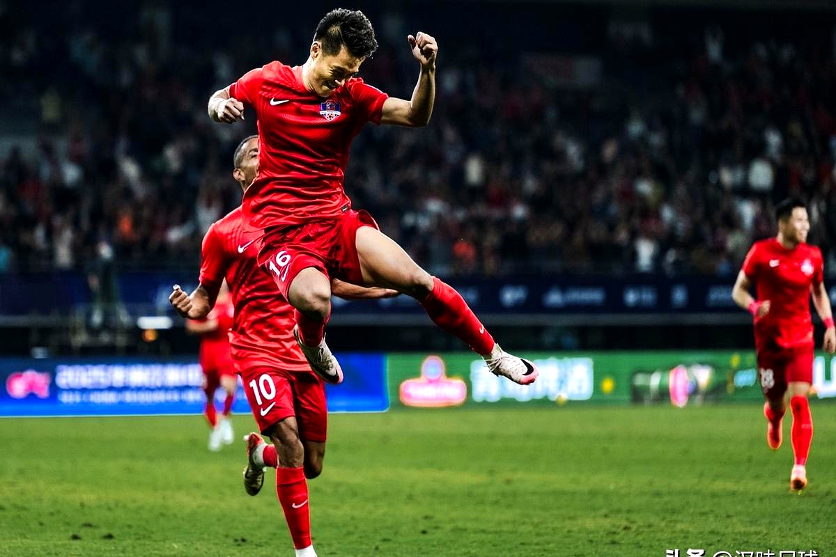 九游体育网页版登录入口-球员个人技术表现抢眼，助球队取胜