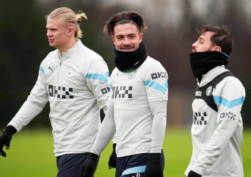 九游体育-切尔西战舰扬帆起航，迎接豪门碰撞