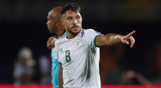 排名前十的球队签下阿尔及利亚前锋的简单介绍