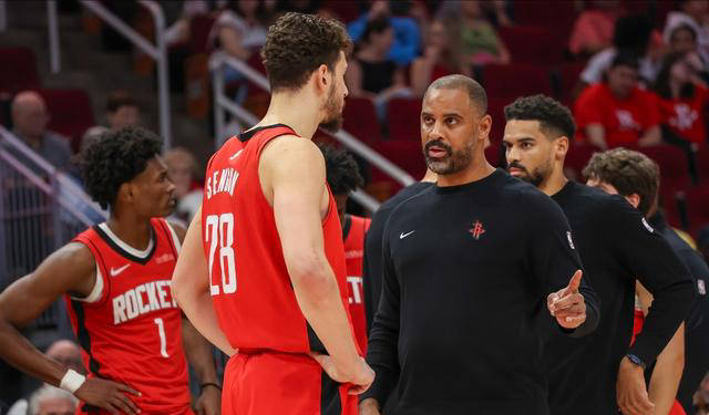 九游体育app下载-上海球队表现出色，小组赛轻松取胜的简单介绍