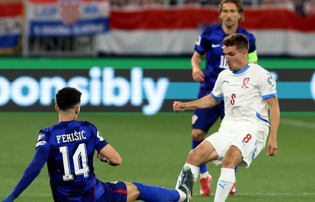 包含捷克主场失利，克罗地亚逆袭晋级的词条