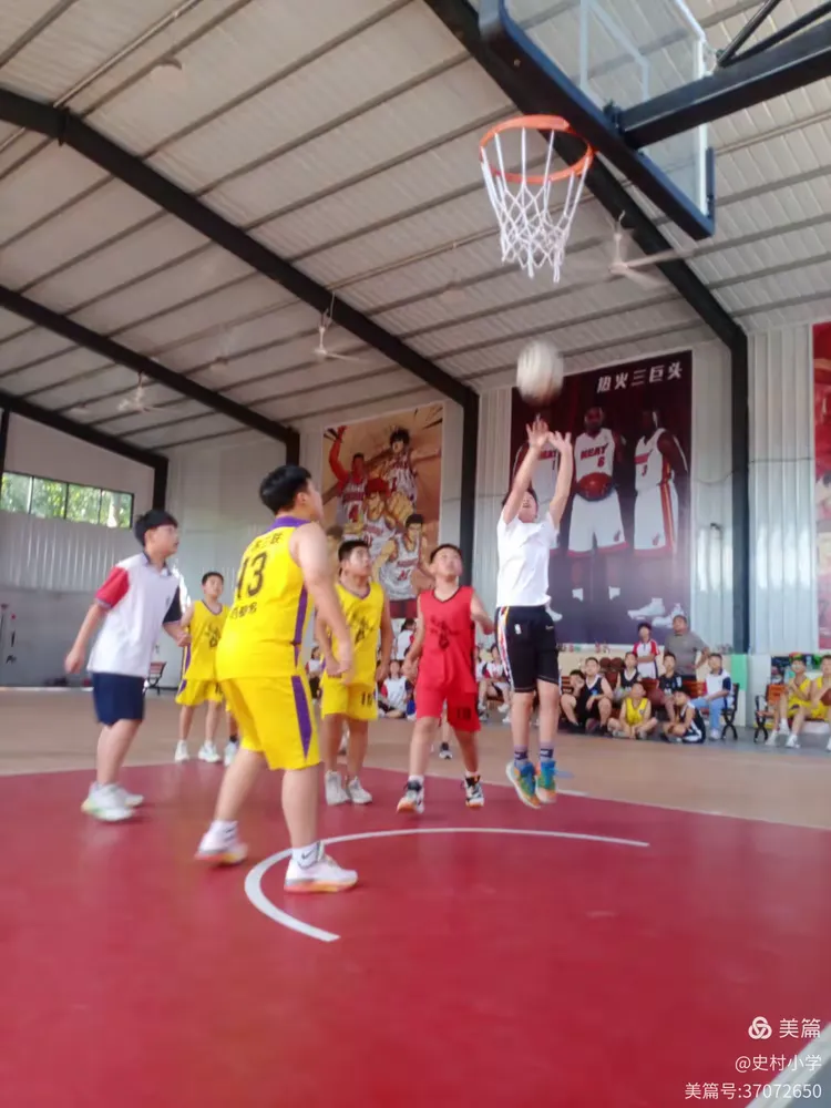 九游体育-关于球员们全情投入，精准击球拿下胜利的信息