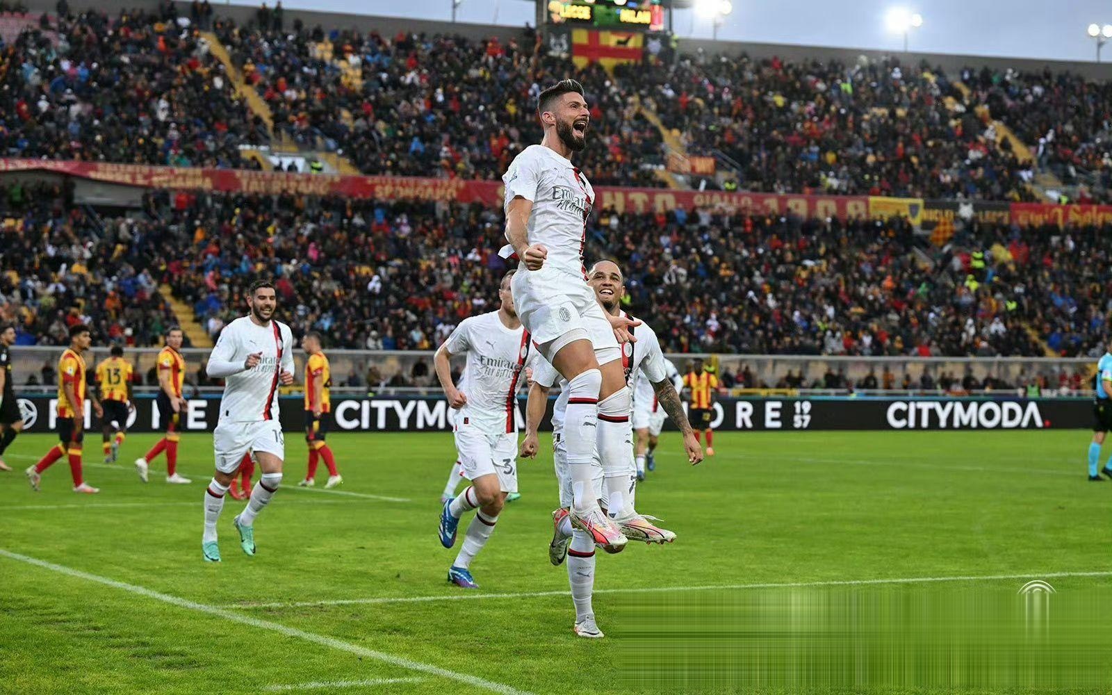 AC米兰前锋连续破门，创造进球纪录的简单介绍