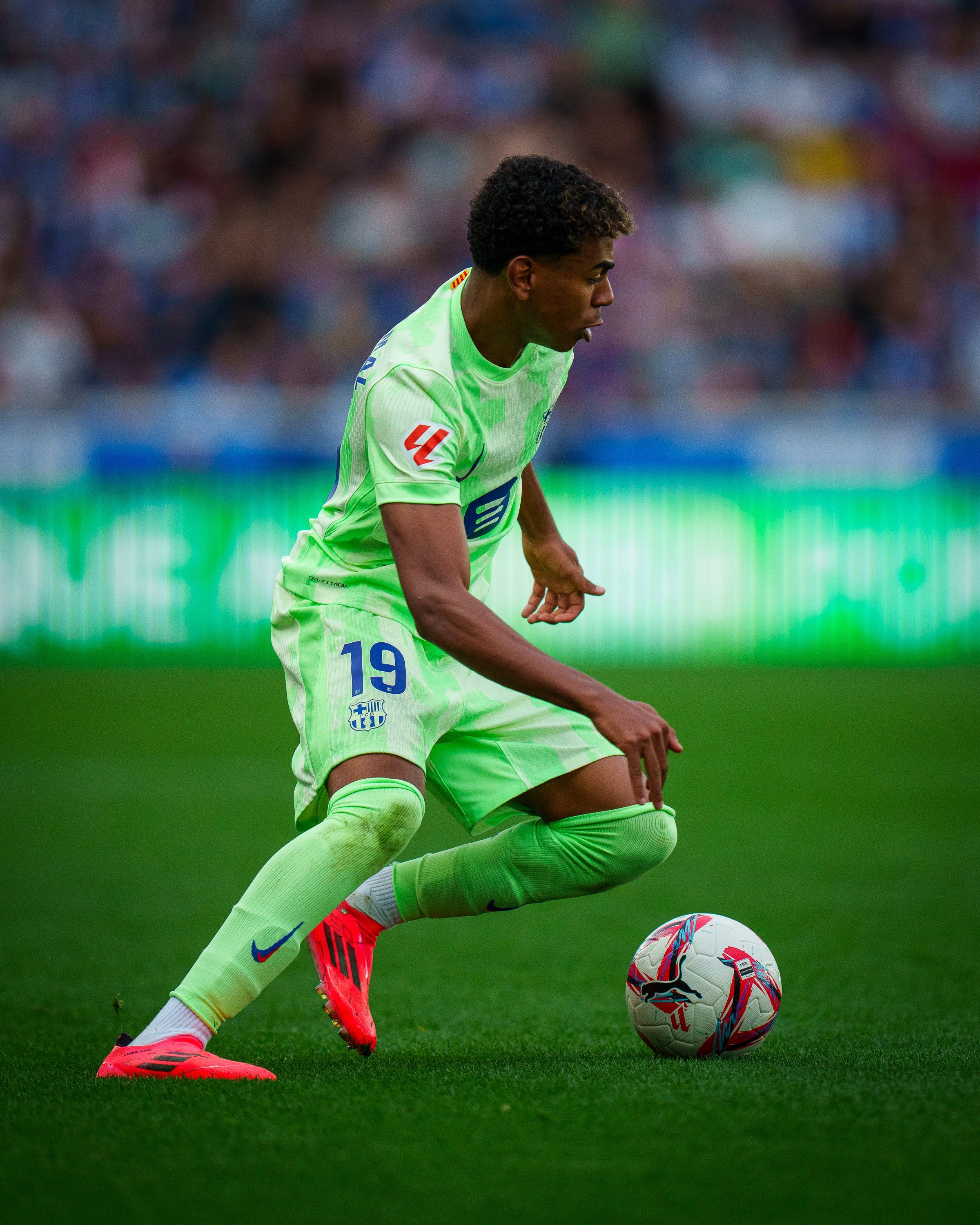 九游体育官方登录入口-阿拉维斯客场不敌对手，遭遇失利