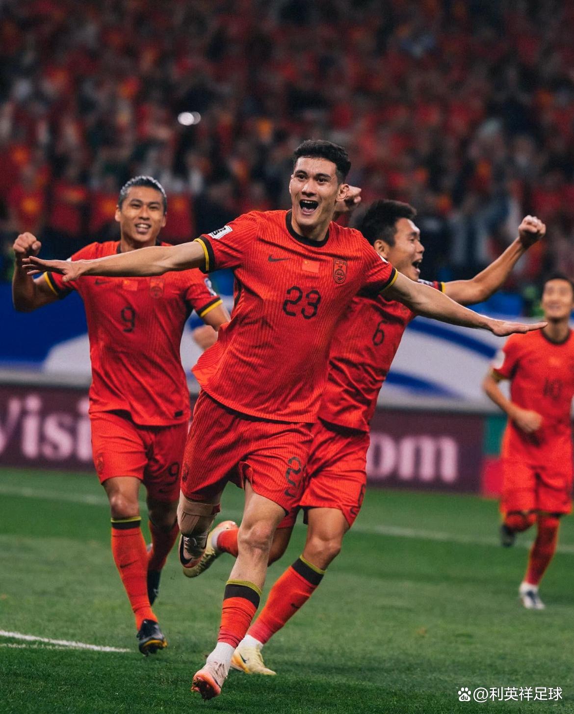 九游体育在线登录-热门足球比赛正酝酿中，球员们全力以赴迎接挑战