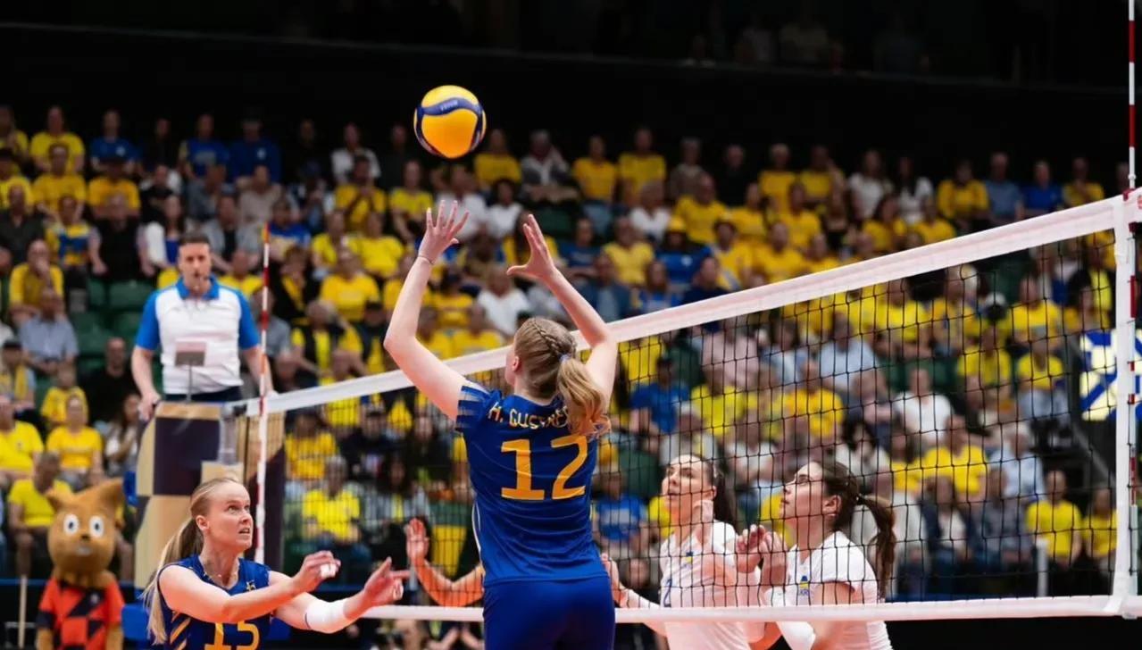 包含瑞典vs乌克兰，争抢冠军席位的词条