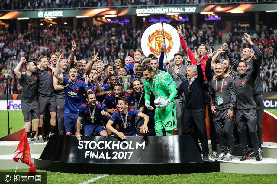 九游体育中国官网-阿贾克斯历史性夺冠，欧冠英雄崛起