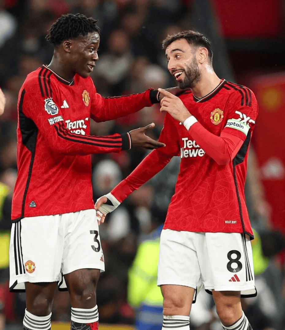 九游体育网页版登录入口-曼联主场赢球，英超封王路仍漫漫