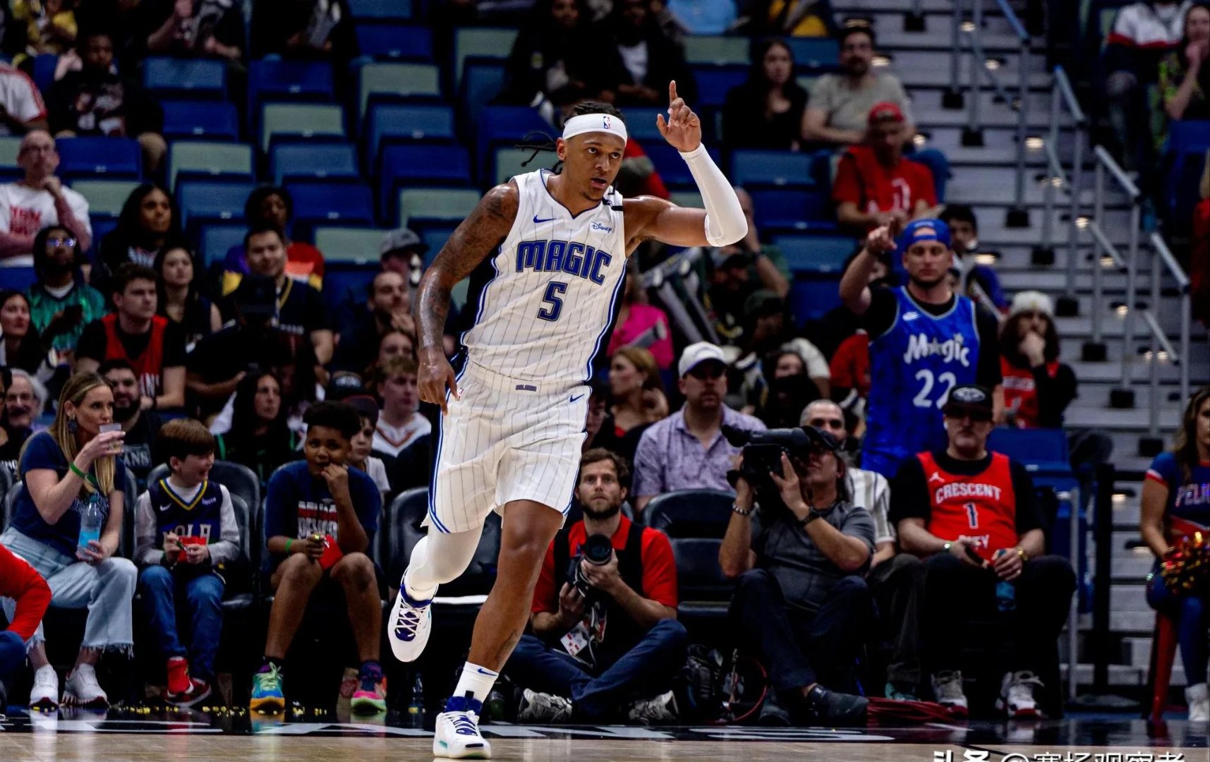 九游体育app下载-灰熊客场战胜凯尔特人，康利爆发27分