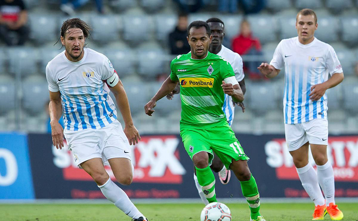 关于云达不来梅主场逼平对手，实现保级的信息