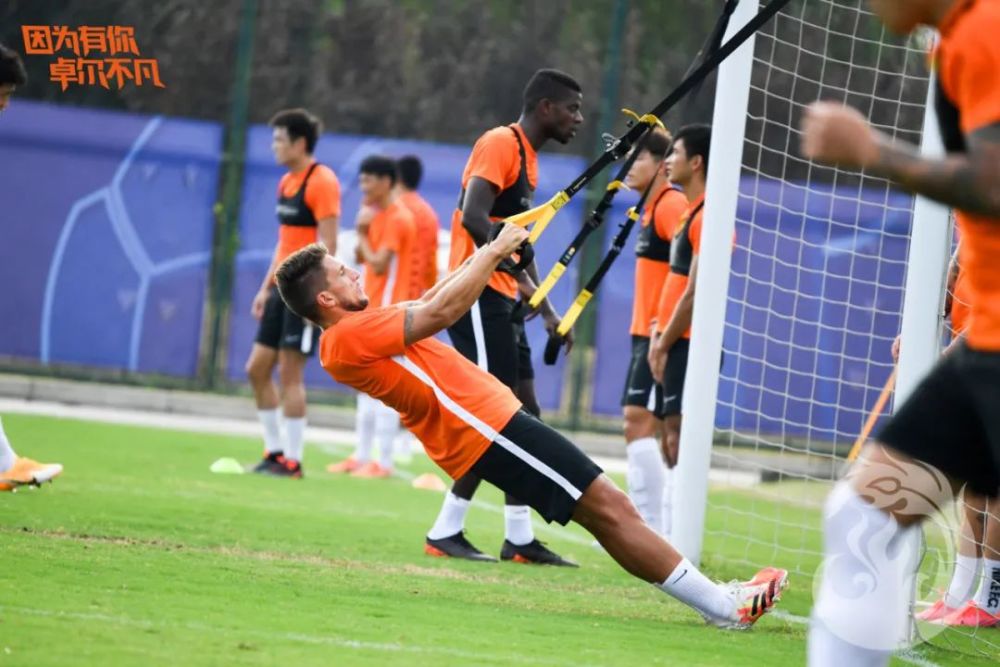 九游体育官网-尼斯球员积极备战，迎接挑战